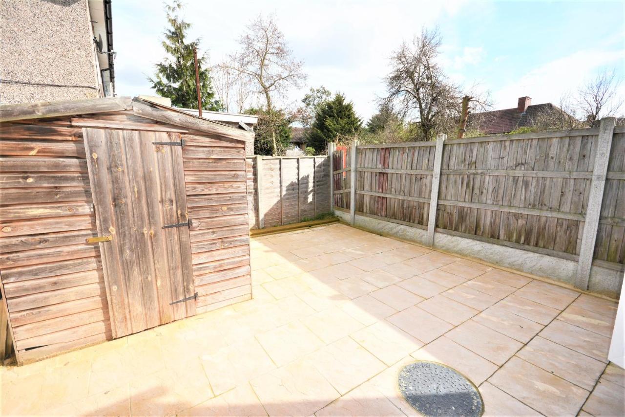 London Deluxe 6 Bedroom House ดาเกนแนม ภายนอก รูปภาพ
